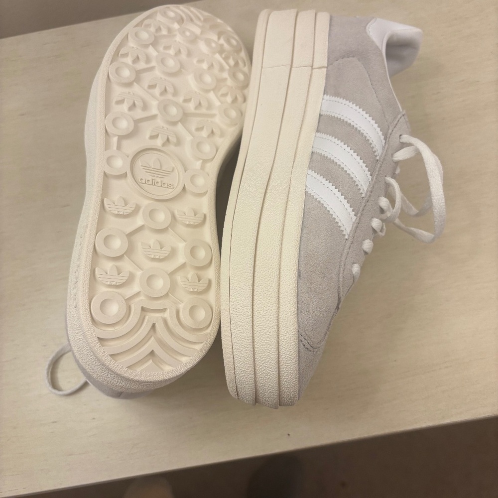 Adidas Gazelle Bold - women’s 7